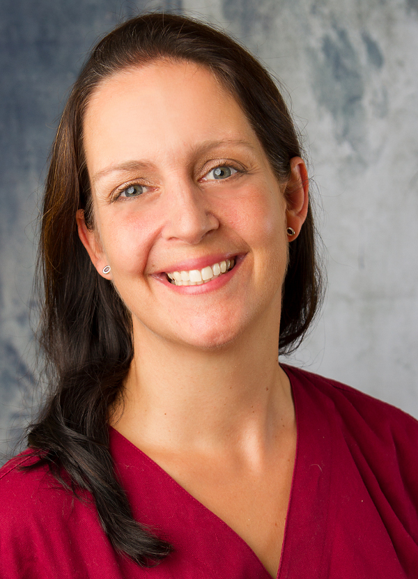 Tierärztin Dr. Stephanie Heuer